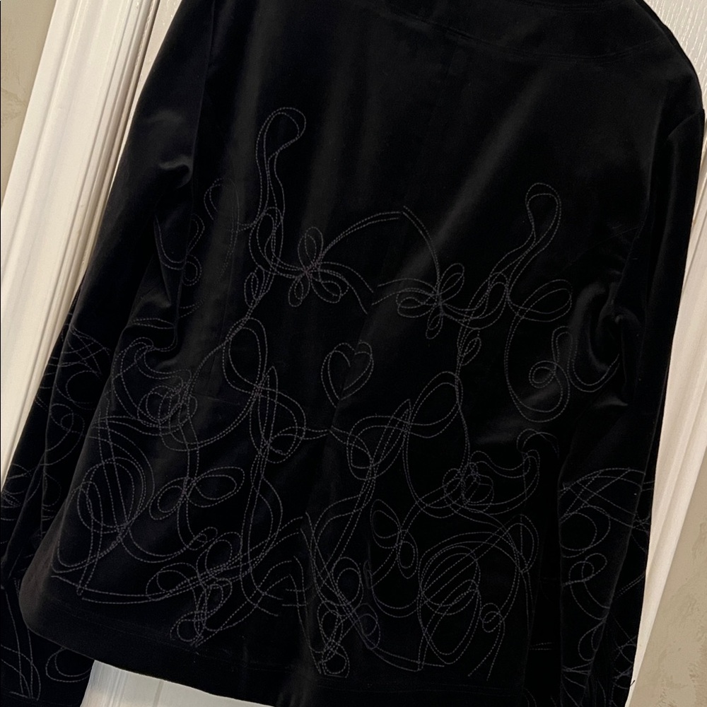 Tristan & Iseut Black Velvet Women's Blazer ♥️ - Picture 5 of 11